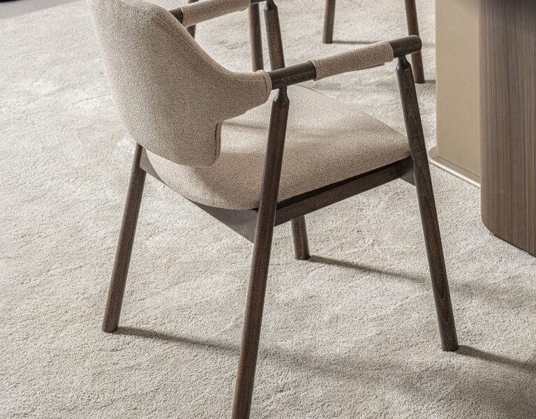Luna Chair
